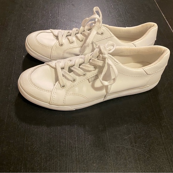 Keds | Center III Leather Lace Up | White Classic Understated Sneakers - Picture 10 of 15
